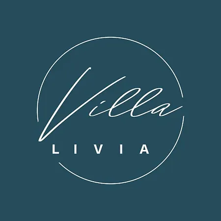 Semesterbostad Livia Piscine 500m *