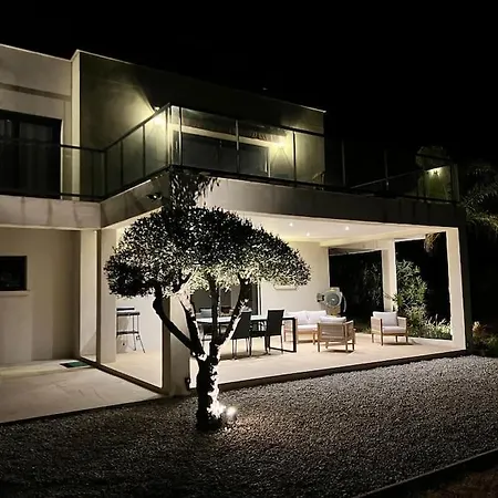 Livia Piscine 500m Holiday home