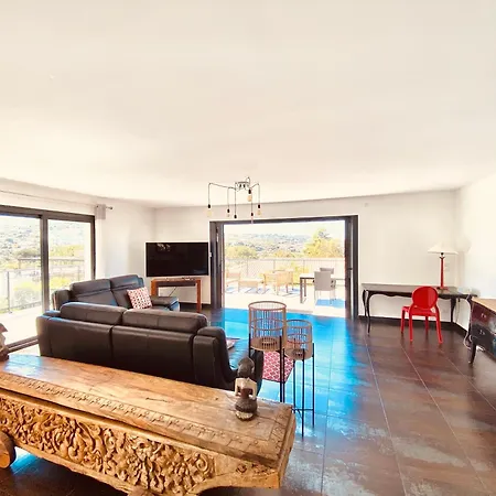 Holiday home Livia Piscine 500m *