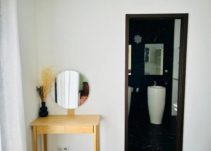 Livia Piscine 500m בית נופש פורטיסיו