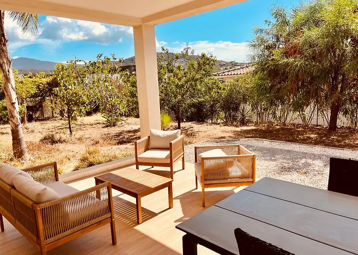 Livia Piscine 500m Holiday home
